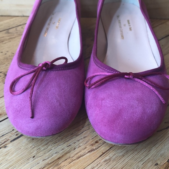 The J. Peterman Co. Suede Shoes. Size 11 - Picture 2 of 7